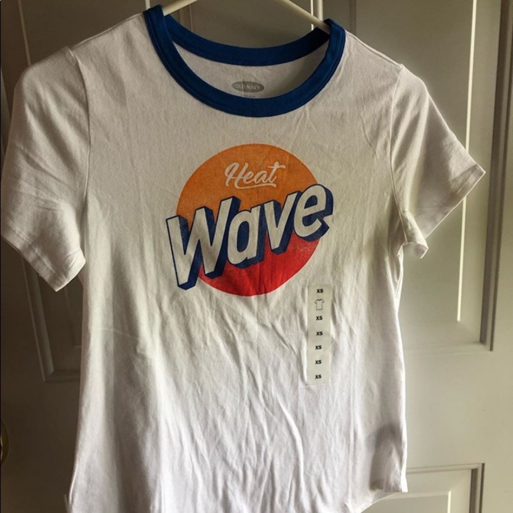 Old Navy Graphic Tee, NWT